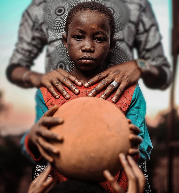 媒体人：李贤重几乎以一己之力摧毁中国男篮的外线防守