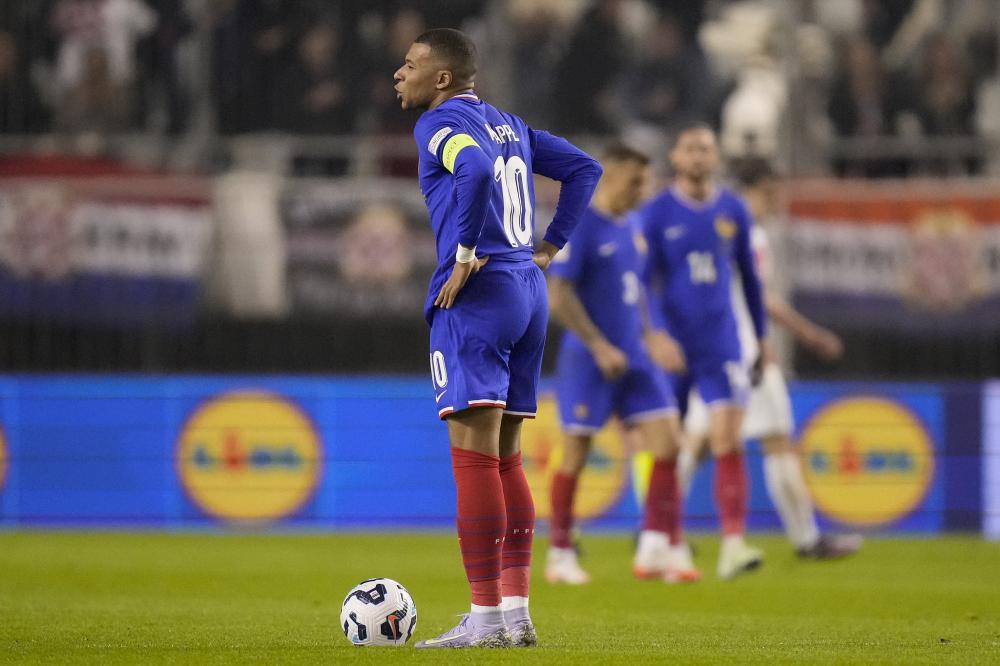 高清：英超曼联1-1西汉姆 红魔攻击线哑火